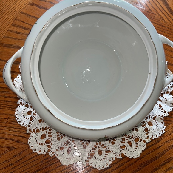 Fine Bohemian China Casserole Dish made in Czechoslovakia - Picture 9 of 9